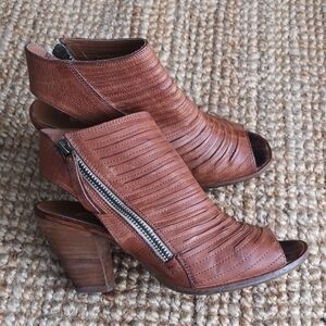 Paul Green peep-toe sandal/ankle boots